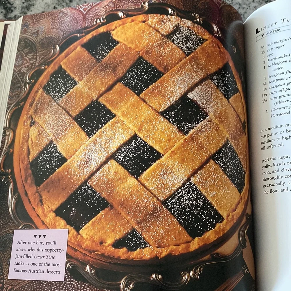 Vintage 1992 Better Homes And Gardens Spectacular Desserts Cookbook!